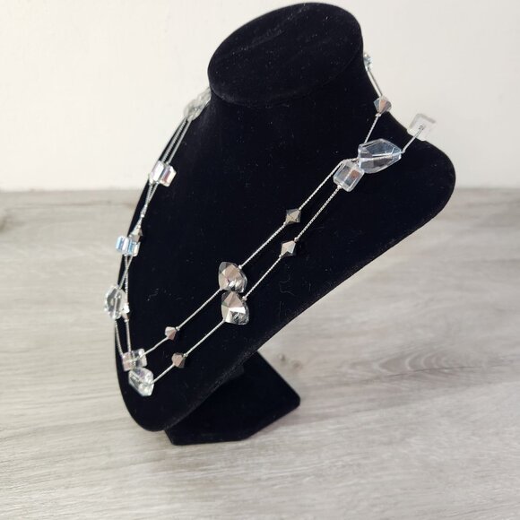 Premier Designs Long Rock Crystal Style Faceted Glass Beads Silver Tone 50" Long - Picture 2 of 6